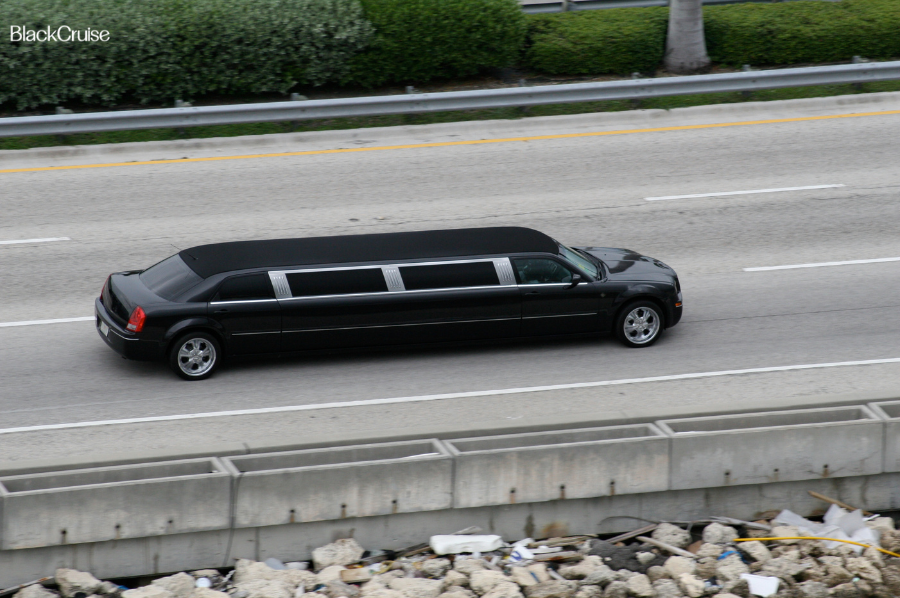 Luxury Limousine Service for Wedding Days