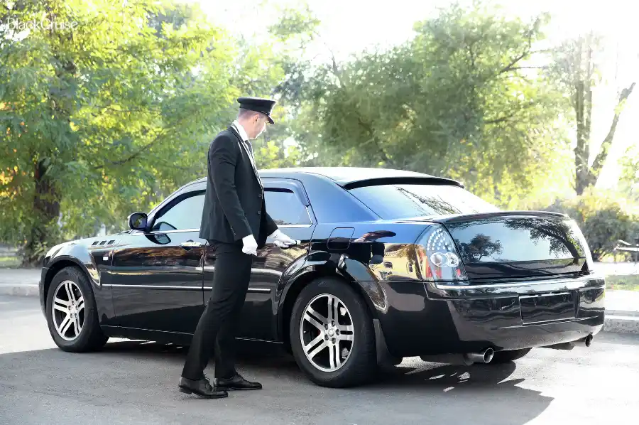 How to Choose the Right Chauffeur Service for Your Needs