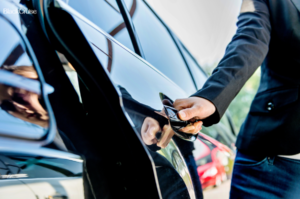 Discover 10 things to expect when booking a private chauffeur service, from luxury vehicles and expert drivers to safe, stress-free travel with Black Cruise.